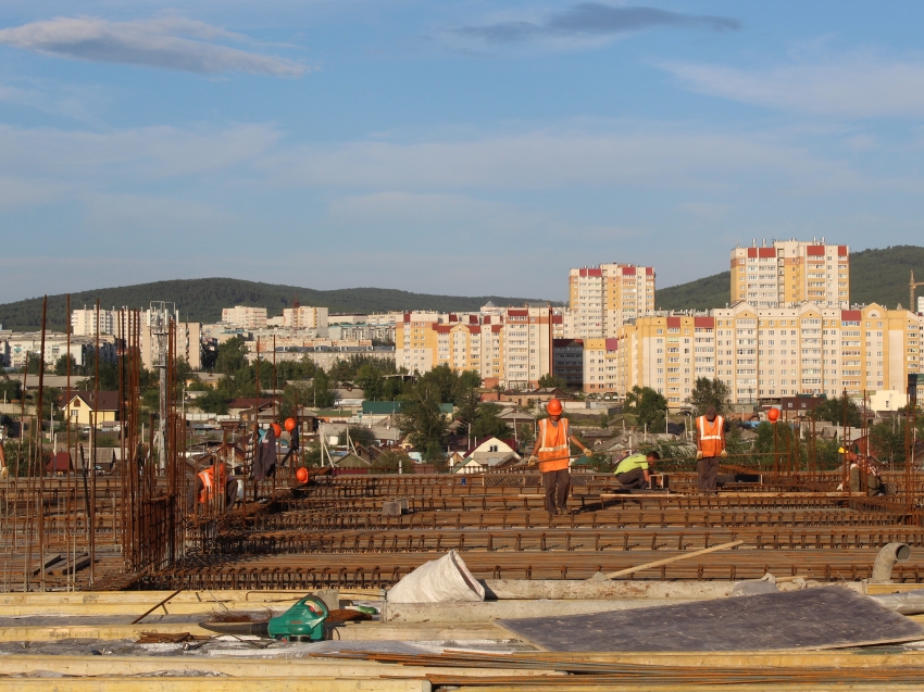 Кабмин ускорит расселение жилья, построенного при промышленном освоении Сибири и Дальнего Востока